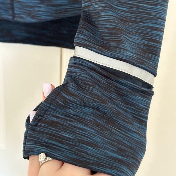 GAP Fit Heathered Blue Sweatshirt - Picture 4 of 4